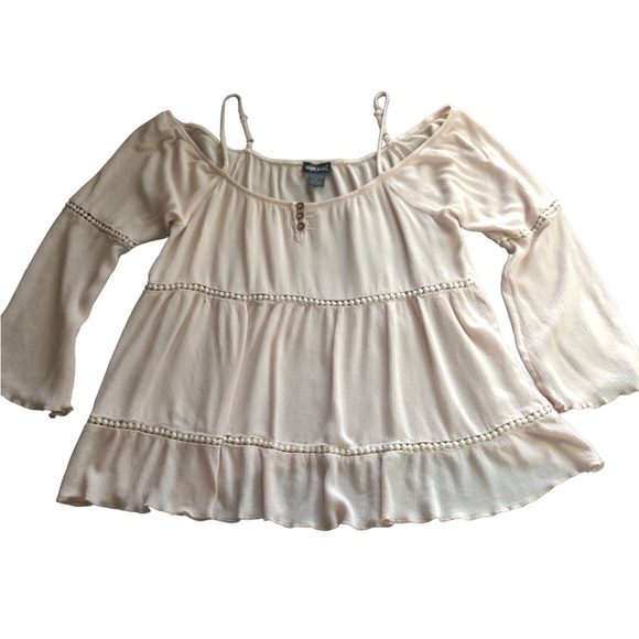 BLOUSE - Women's Wet Seal Baby Pink Cold Shoulder Peasant Style Shirt. Size XL - Picture 11 of 12